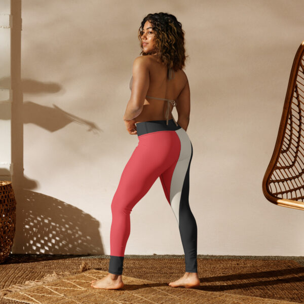 Legging de yoga à rayures NRA – Collection "Bold Stripes", souple et stylé.